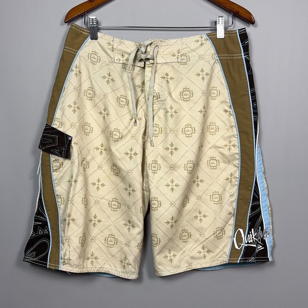 Vintage Quiksilver Y2K Board Shorts Mens Size 33 Baggy Tan Surf Skate